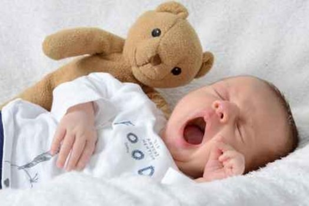 bebe duerme