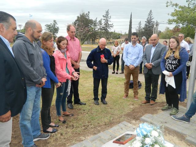 homenaje carlosmasento