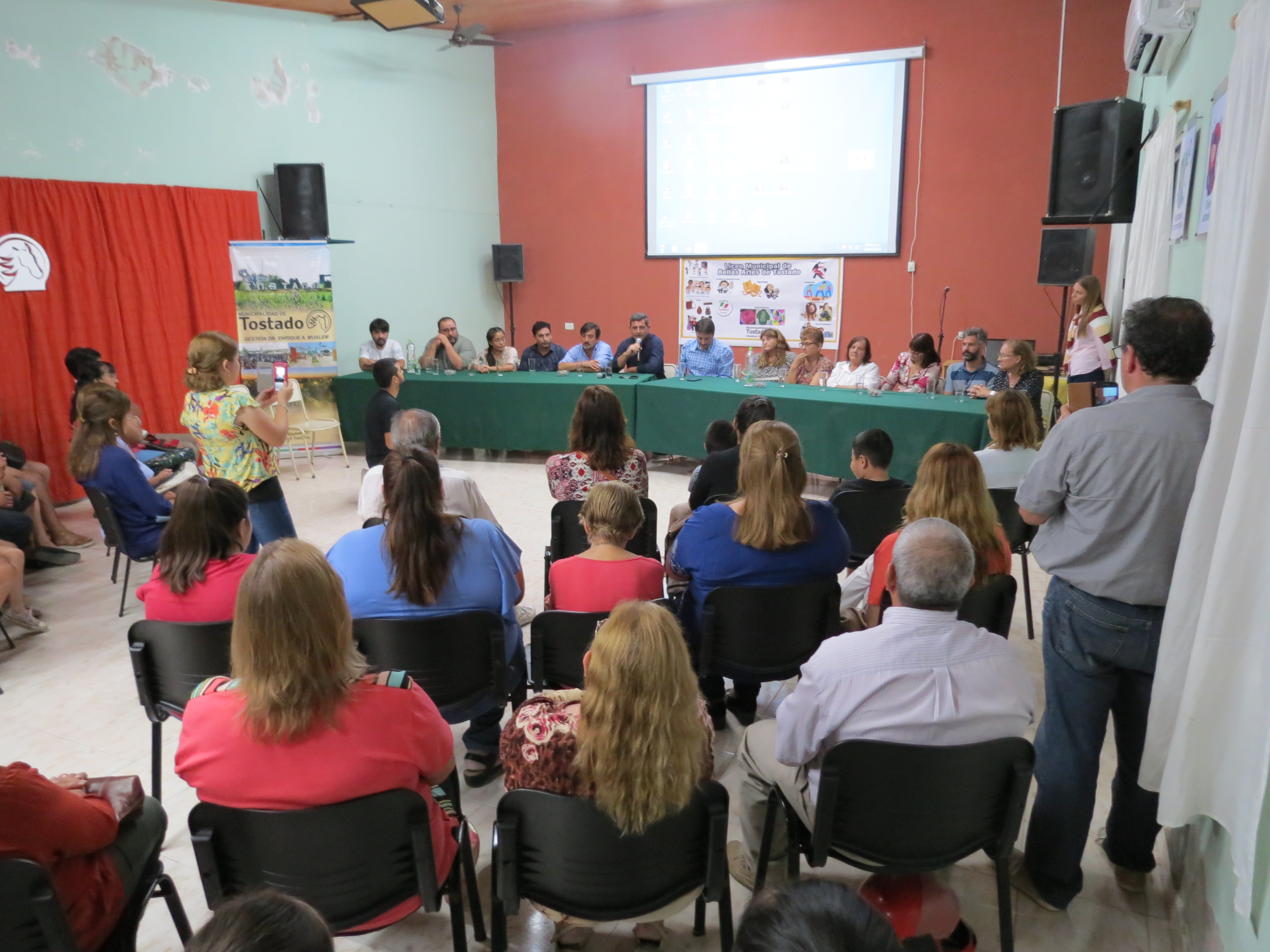 Presentaron los talleres del Liceo Municipal de Bellas Artes de Tostado