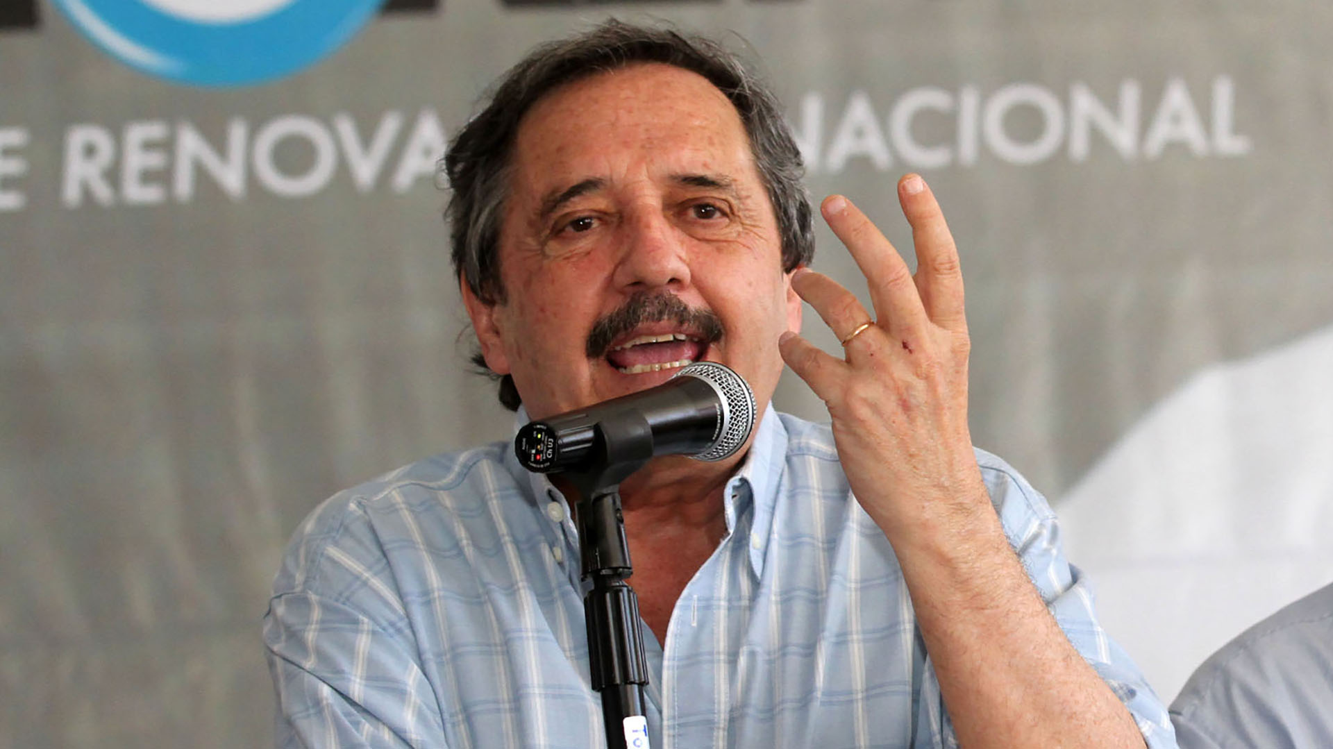 Alfonsín, durísimo con la política minera del Gobierno: "Otro tema que la UCR calla"