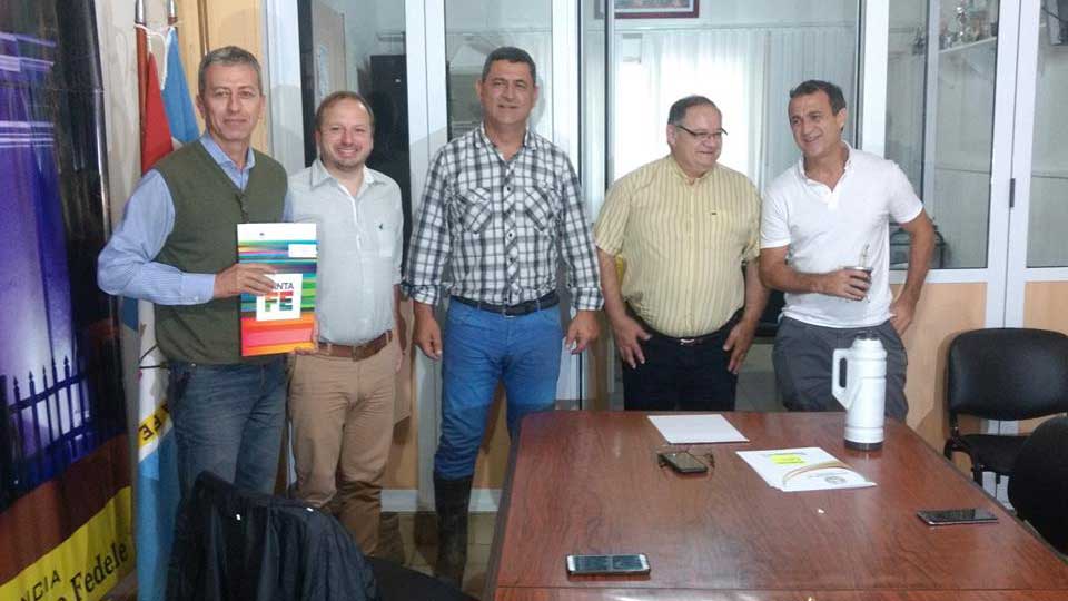 Entrega-de-anticipoparaa-viviendas-en-Tostado