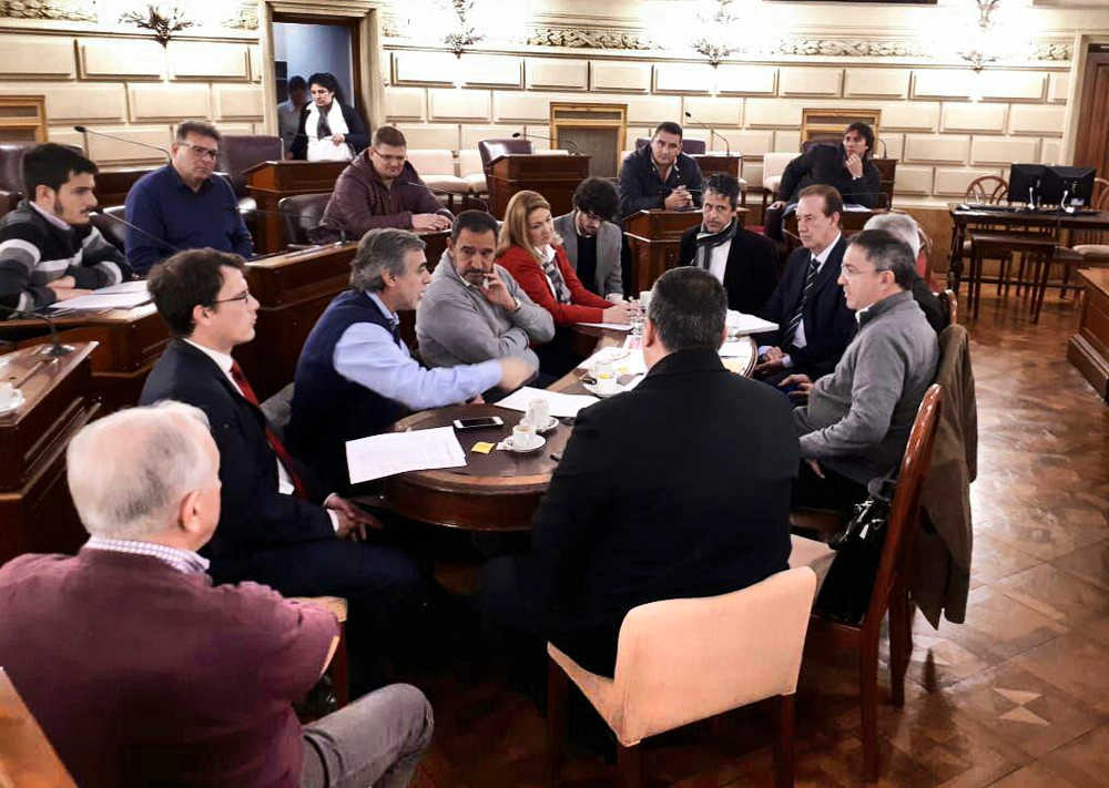 senadores y festram