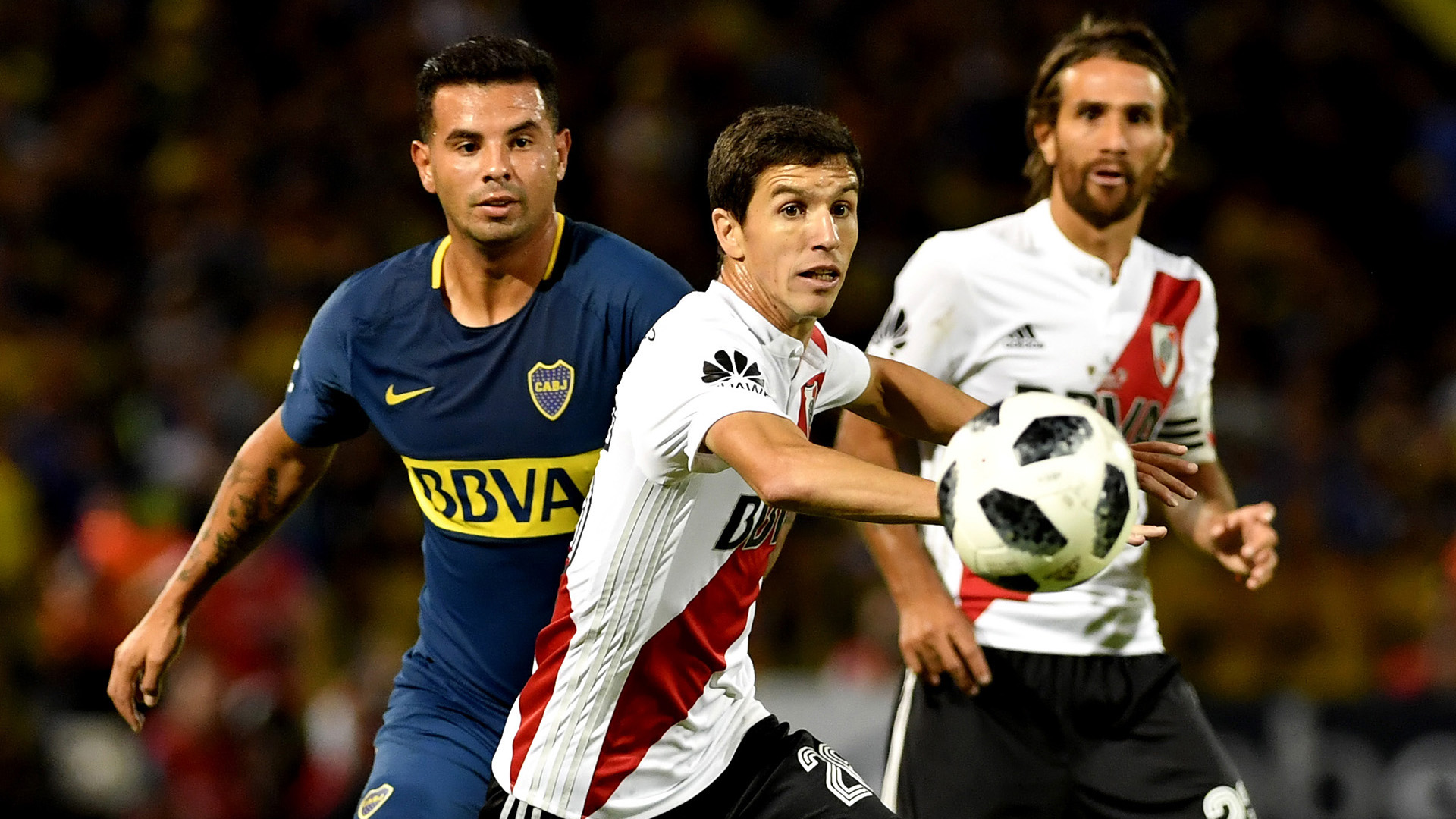 Boca recibe a River en la Bombonera: hora, TV, árbitro, formaciones y todo lo que tenés que saber del Superclásico