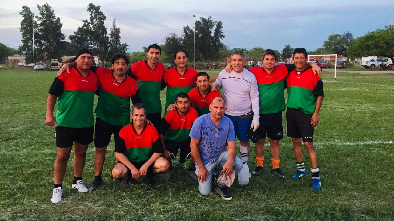 Veteranos-liga-de-futbol-club-policial-Tostado-1