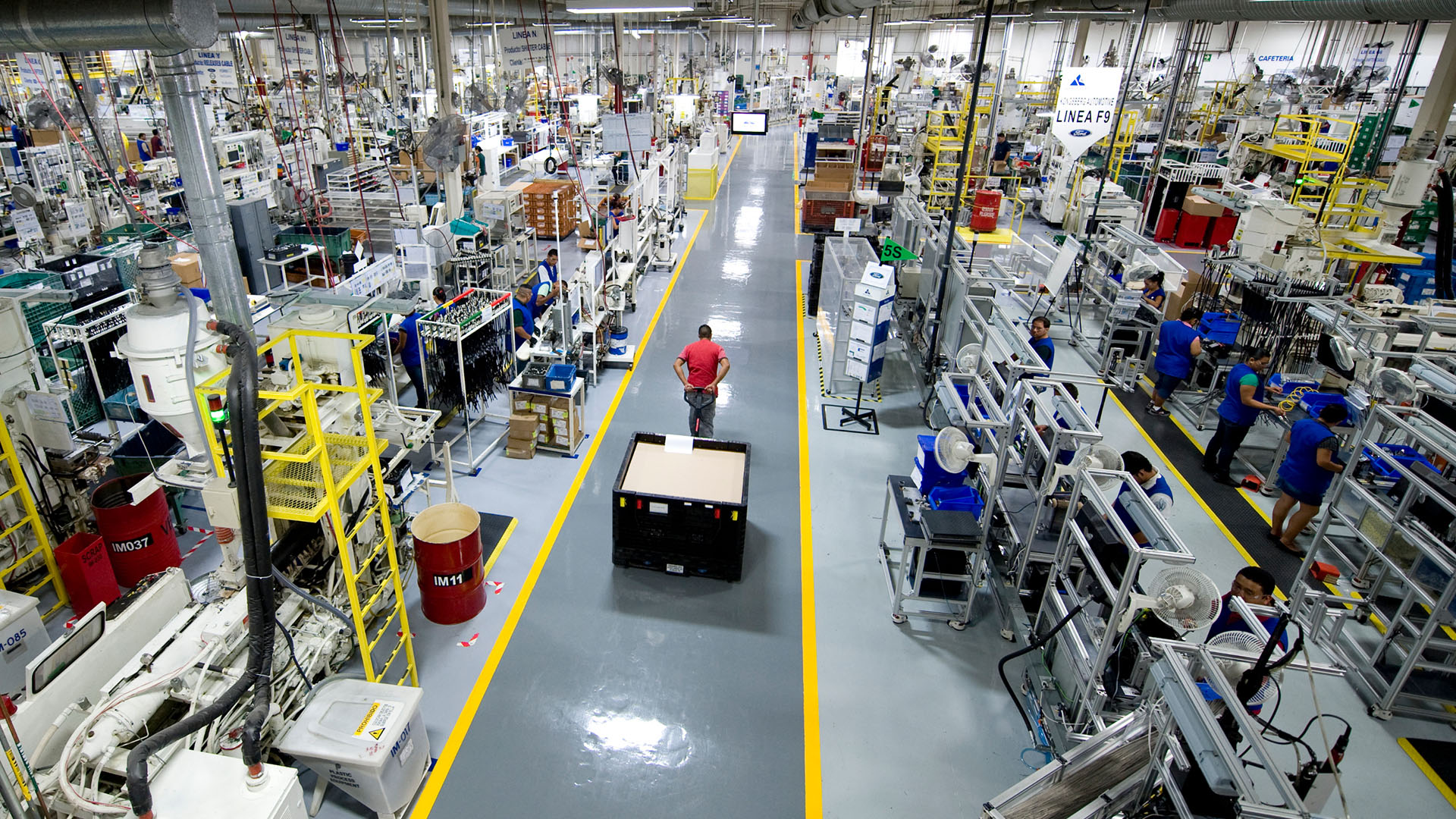 Otra caída en la producción industrial: estudios privados calculan bajas mayores a 8 por ciento