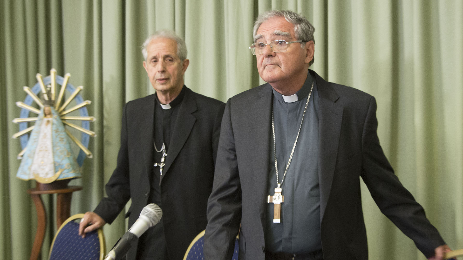 Reunión secreta entre el Gobierno y la Iglesia para bajar el tono de confrontación tras la misa con Moyano
