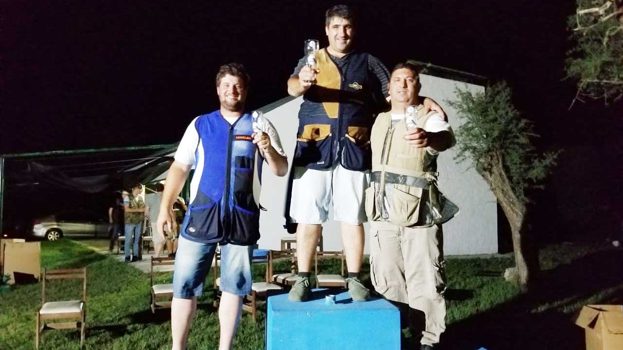 Torneo-nocturno-de-tiro-villa-minetti