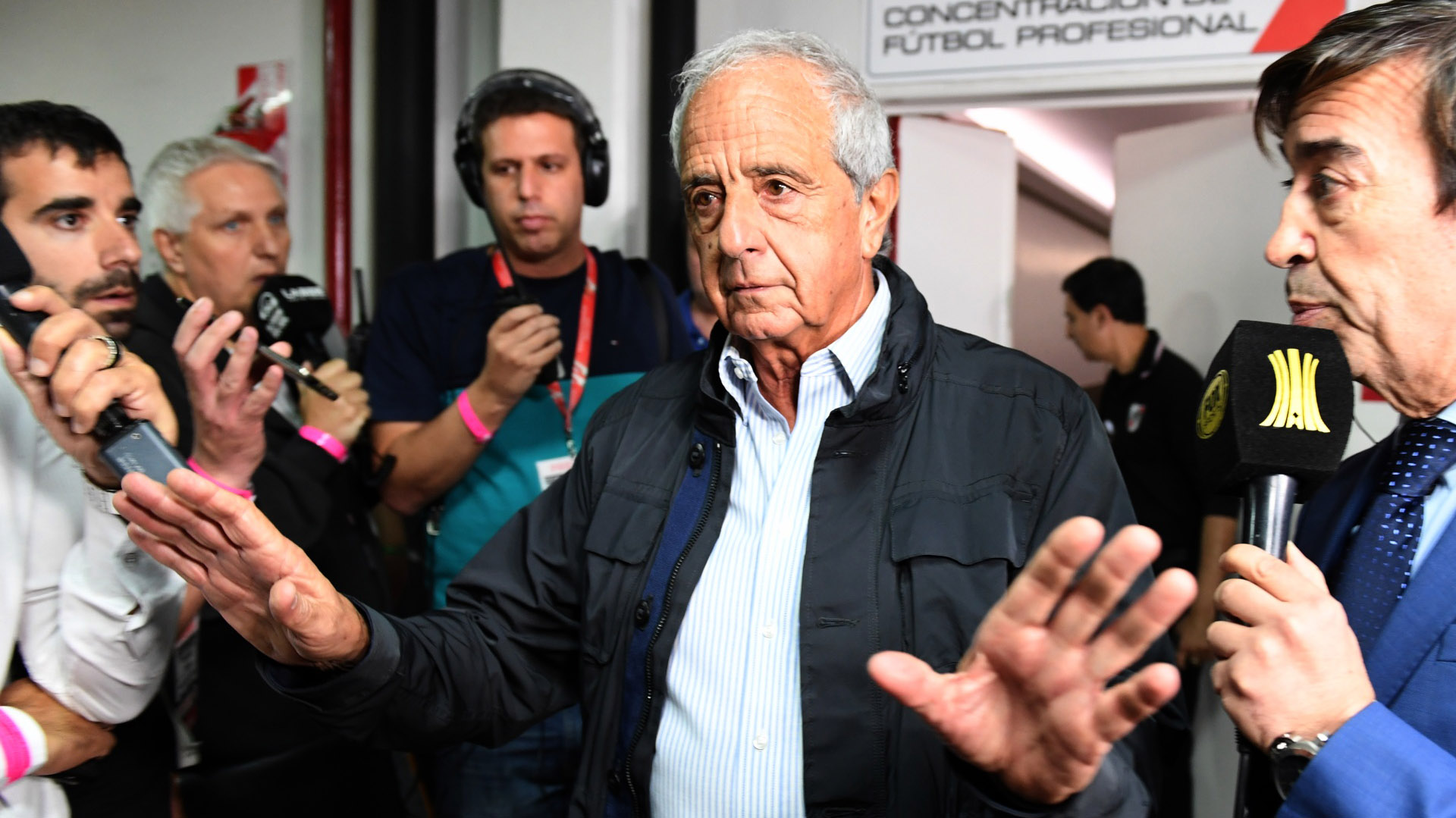 Daniel Angelici habló de la "traición a D´Onofrio": "River puede decir lo que quiere, pero yo no filtré el acta"