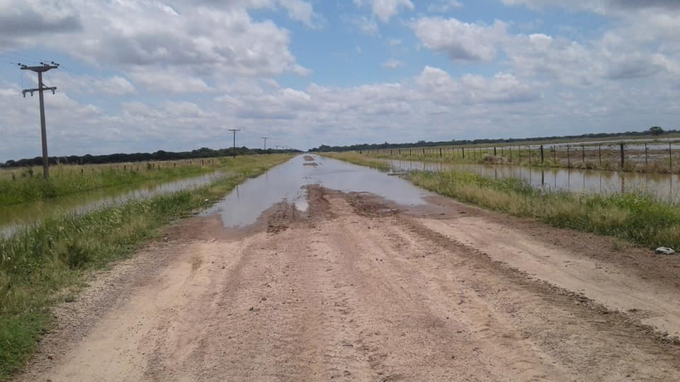 Agua-en-camino-de-Santa-Margarita