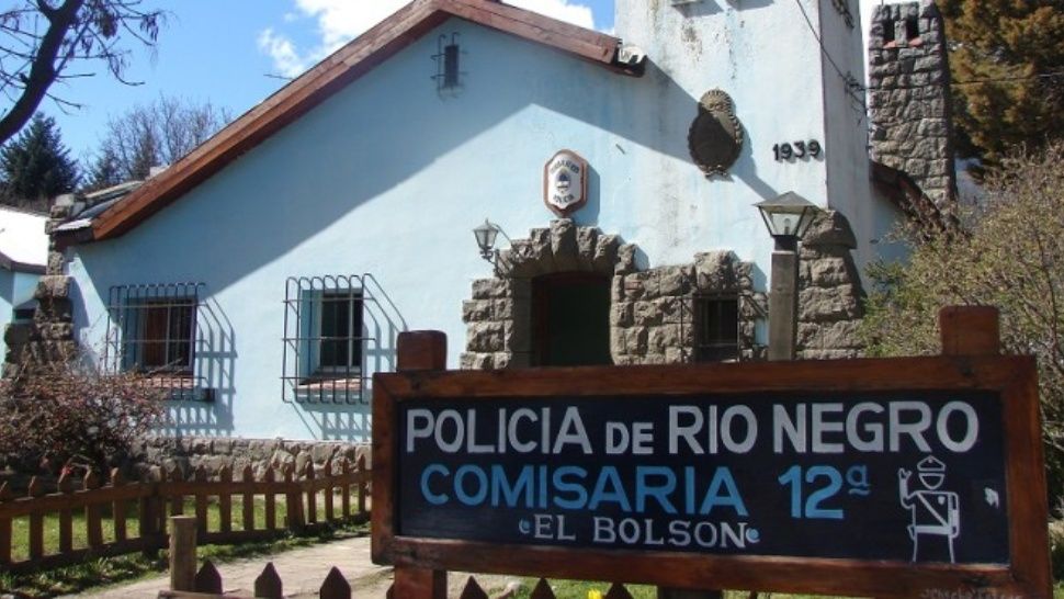 policía