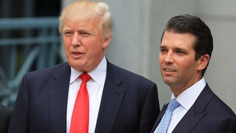 article-0-1ade304400000578-385_634x456_crop1547077217100.jpg_1734428432 (2) Trump