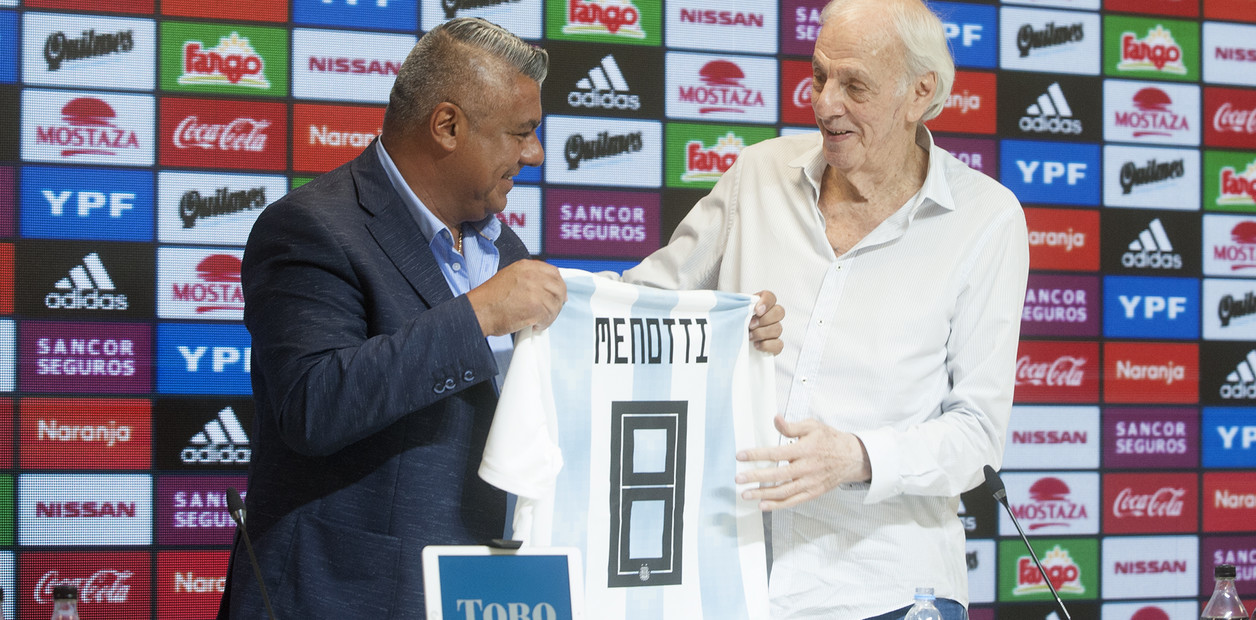 bXcCp7R0r_1256x620__1 Menotti