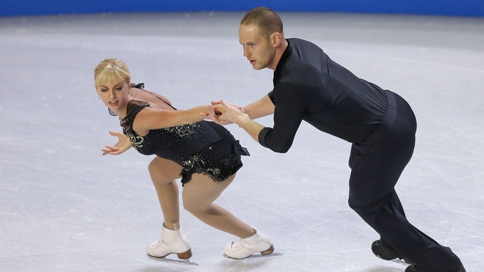 caydee-denney-john-coughlin-skate-2012_1.jpg_1734428432 patinador