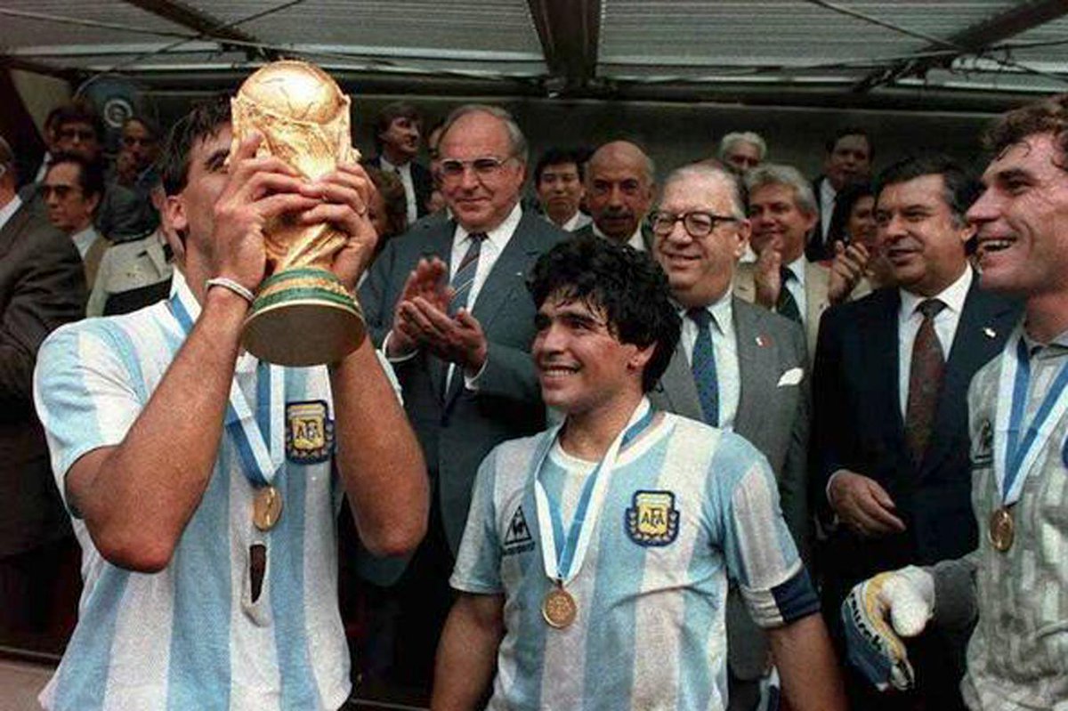 Diego Maradona 3