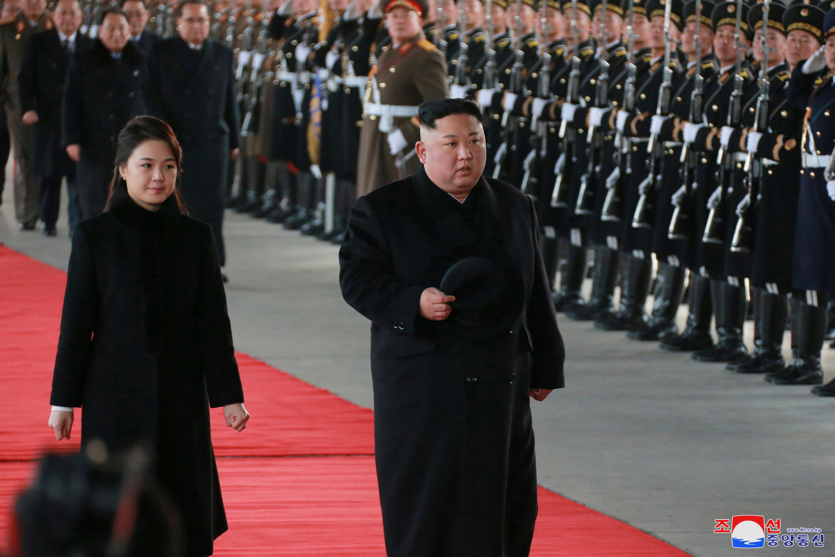 El dictador norcoreano Kim Jong-un partió en un tren blindado hacia Vietnam para asistir a la cumbre con Donald Trump