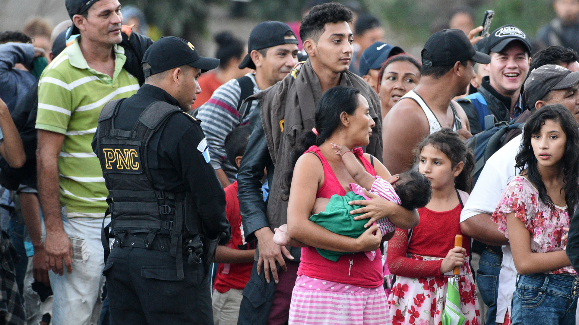 EEUU registró en febrero cifras récord por ingreso de migrantes