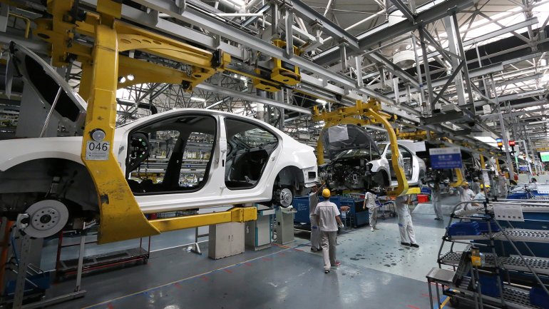 Crisis automotriz: el Gobierno estudia un rescate a los fabricantes para que no sigan cayendo las exportaciones