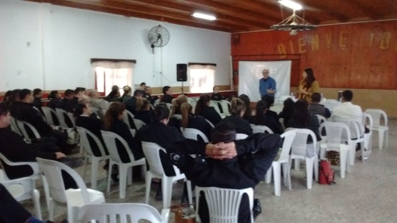 charla_poli
