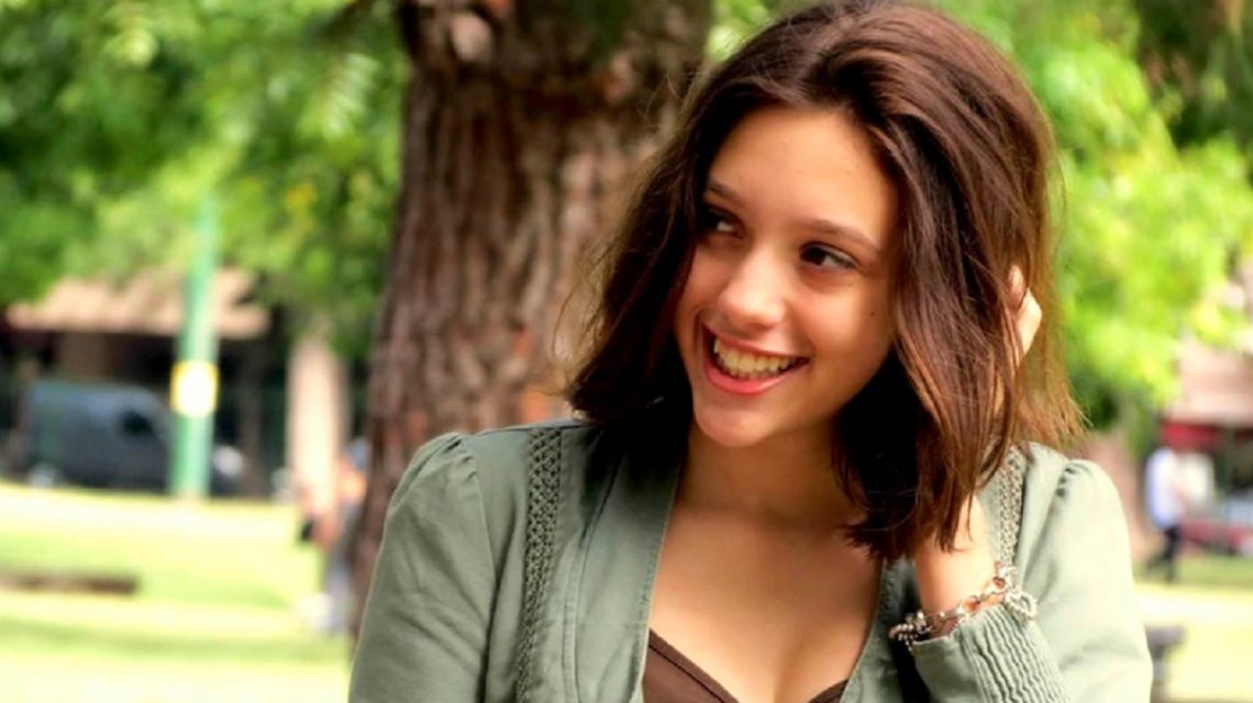 lola chomnalez