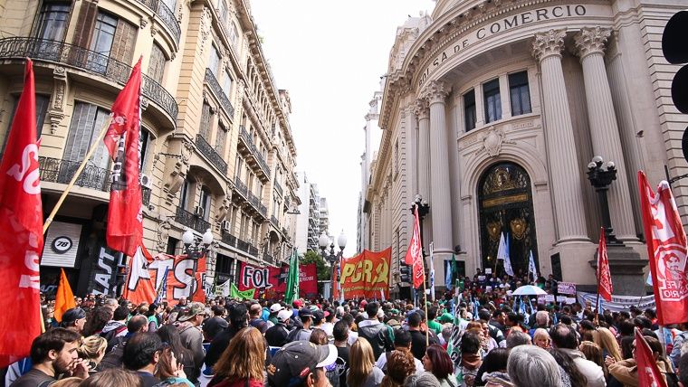 rechazo al ajuste