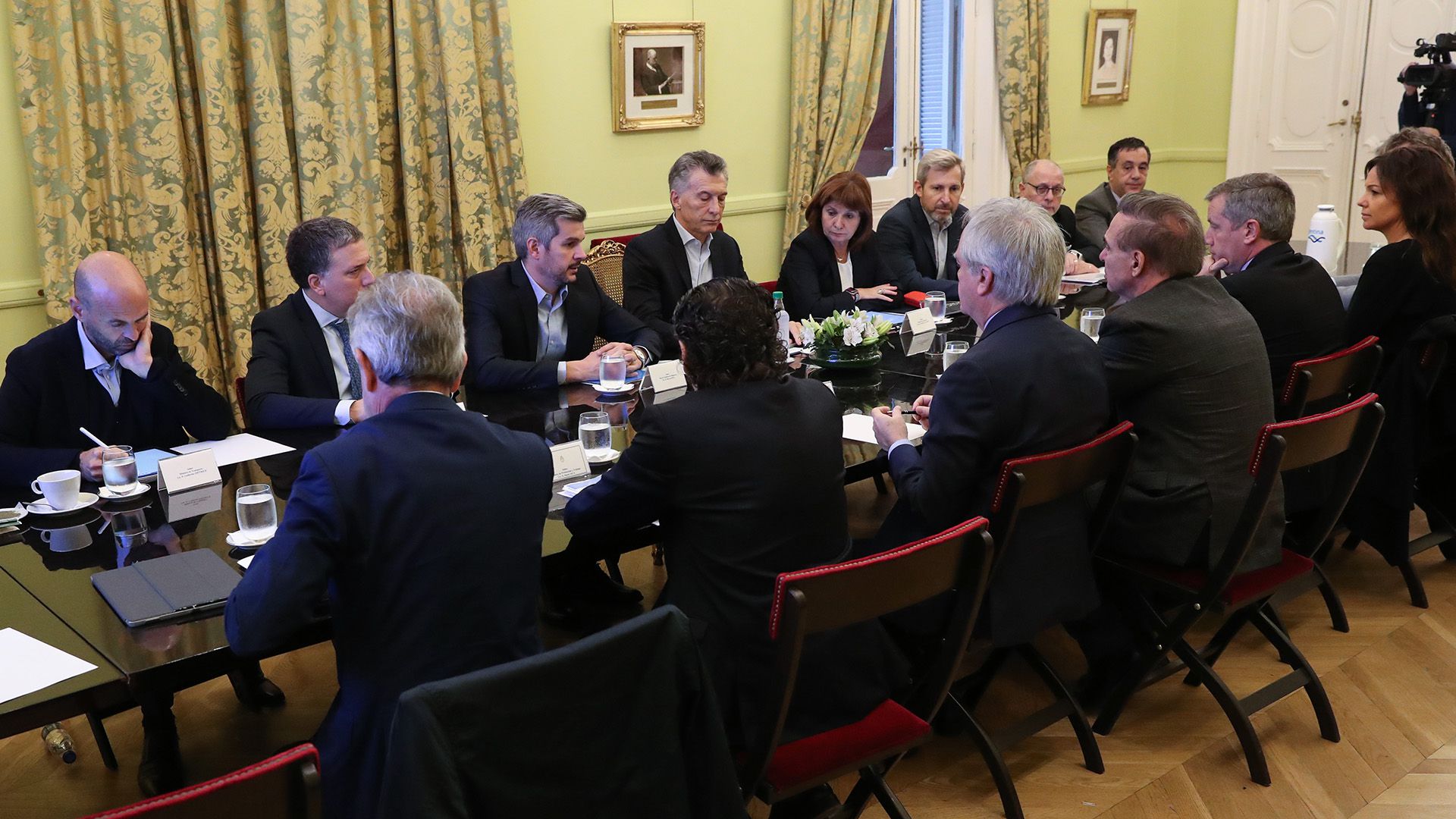Macri invitó a Pichetto a una reunión de Gabinete y dispuso que tenga acceso a toda la información clave del Gobierno