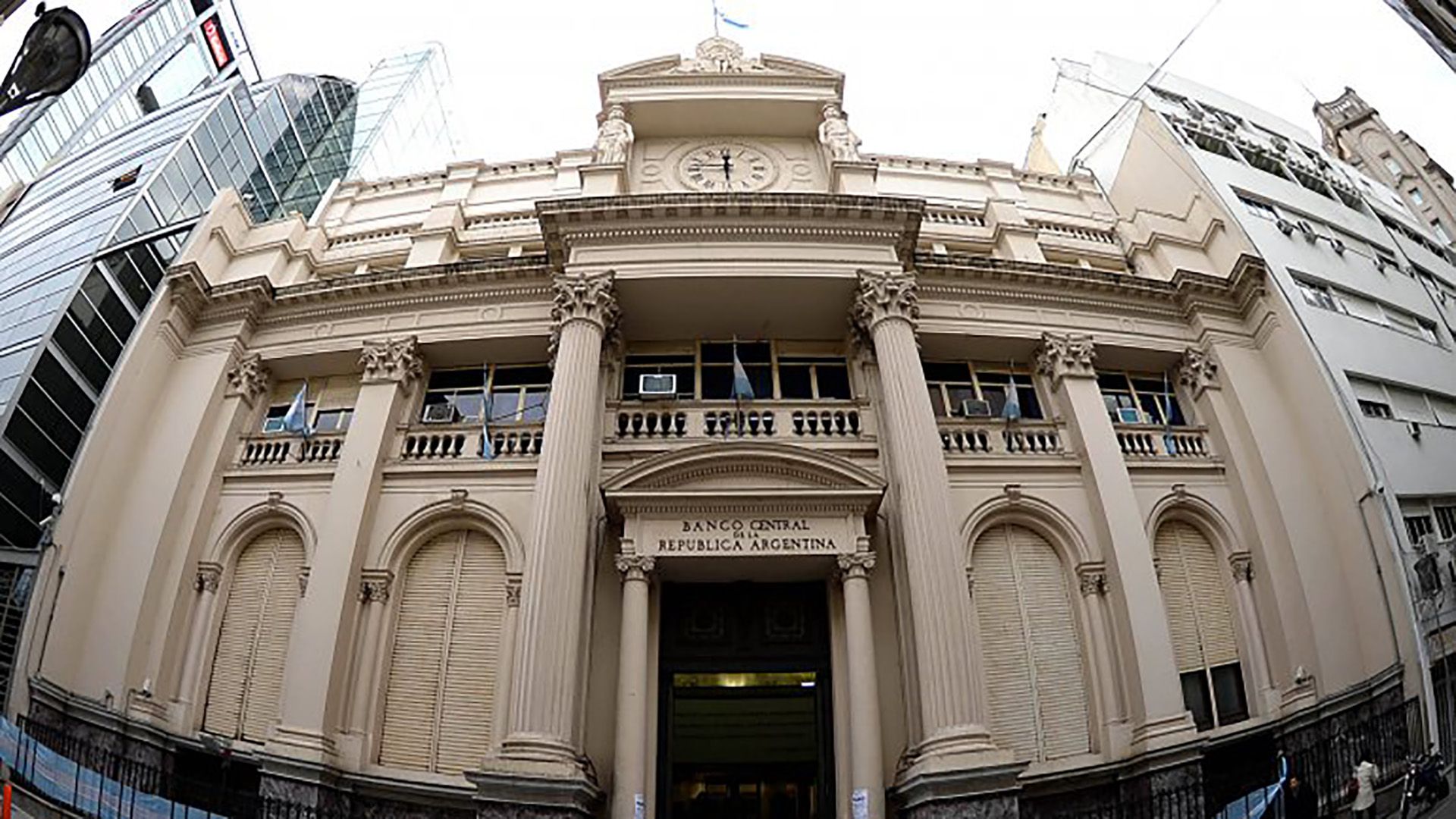 El Banco Central aplicó una ligera baja de rendimientos de LELIQ, a 62,1%