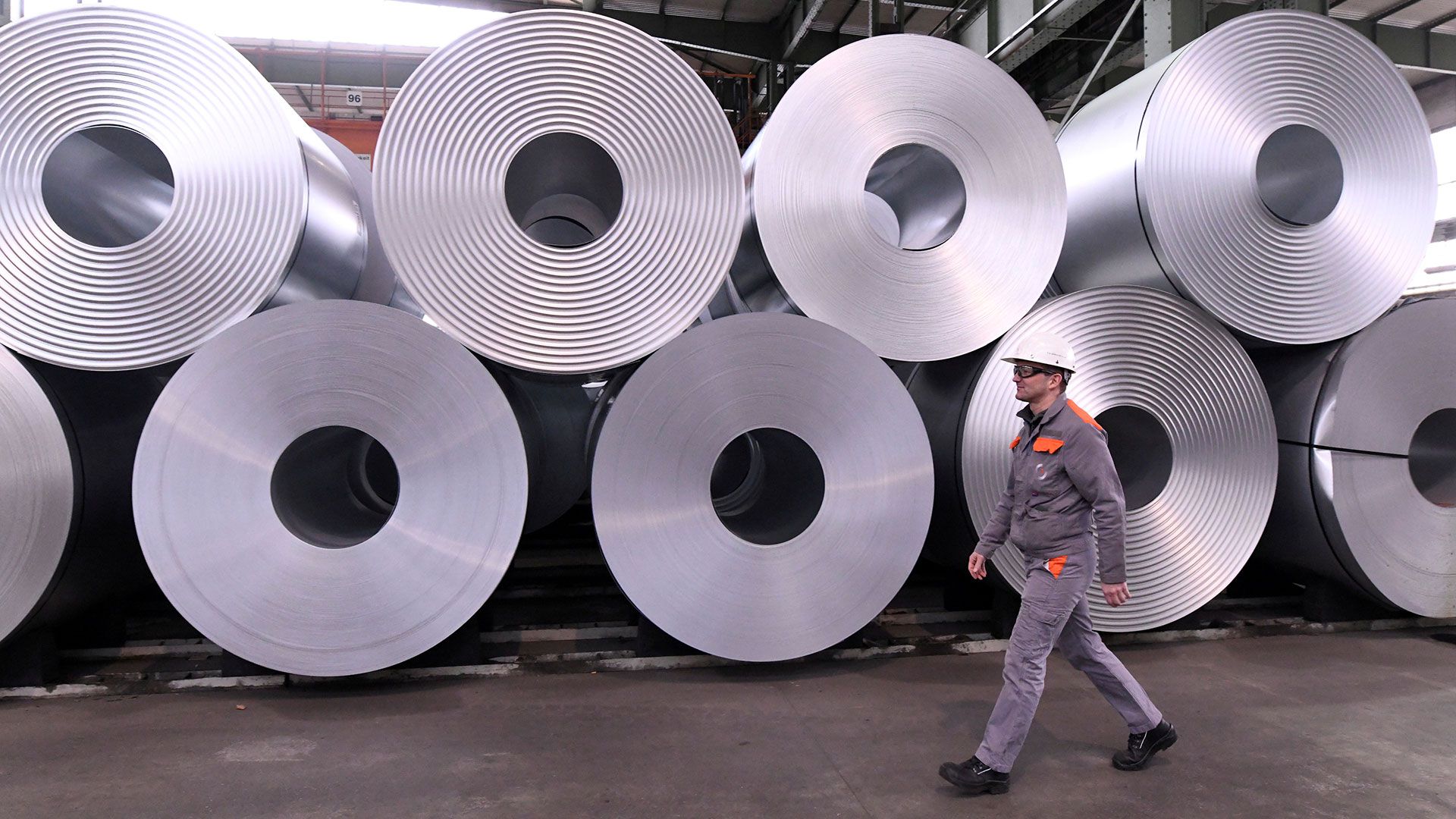 La industria alemana volvió a caer y temen que su recesión se extienda a toda la economía del país