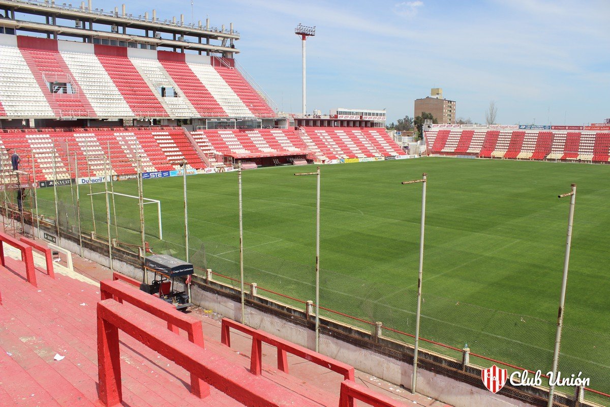 ESTADIO-15-DE-ABRIL