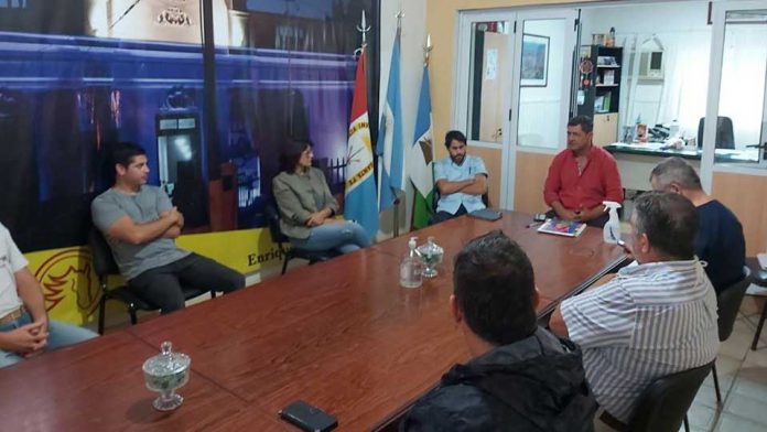 Reunión-hospetade-Tostado