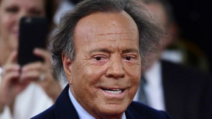 Julio-Iglesias-sentara-banquillo-paternidad_1313578732_104980467_1200x675
