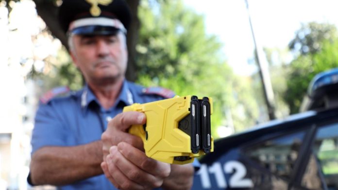 los-peligros-del-taser-que-usara-la-policia-nacional-y-ha-causado-cientos-de-muertes