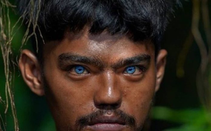 ojos-azules-brillantes-tribu-indonesia_130_0_950_592