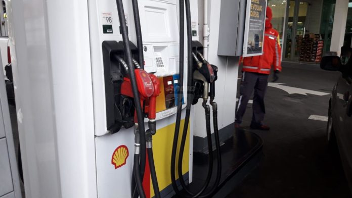 estación servicio combustible