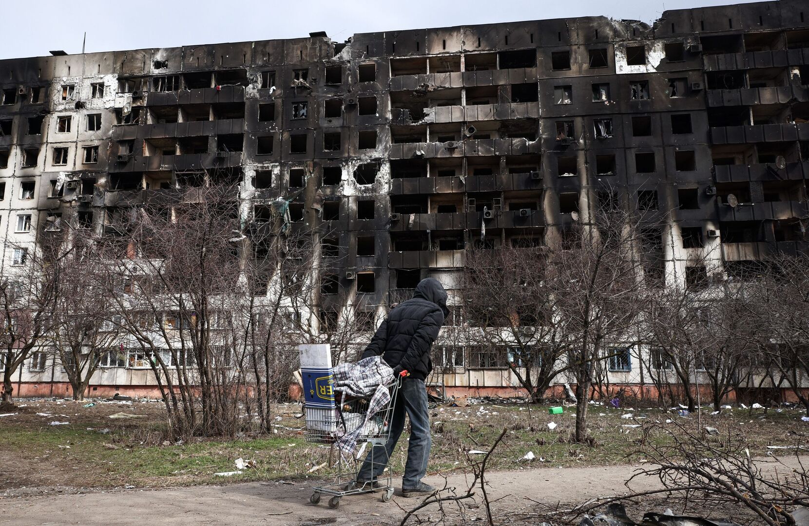 El infierno de Mariúpol con 100 mil habitantes desesperados | Radio EME