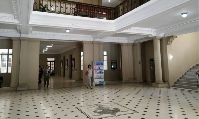 Tribunales