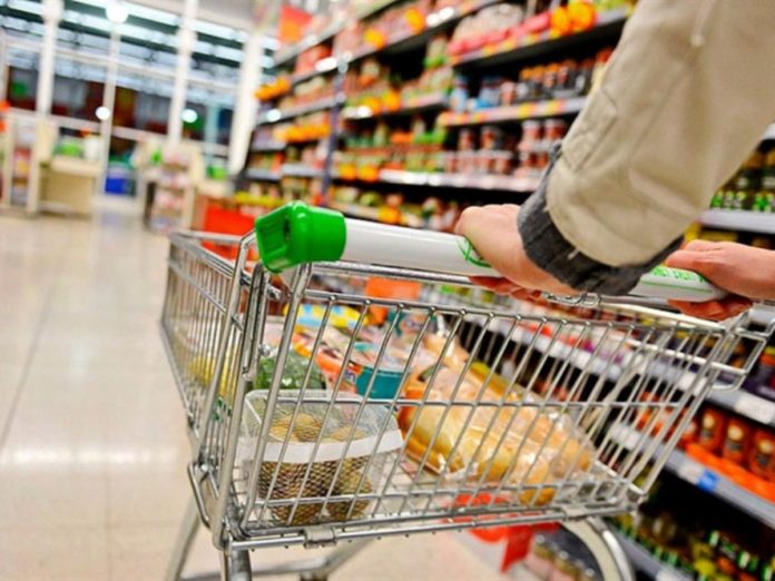 Compras-en-el-super-Foto-de-Ilustracion