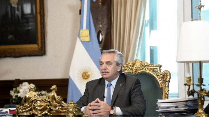 ALBERTO FERNÁNDEZ