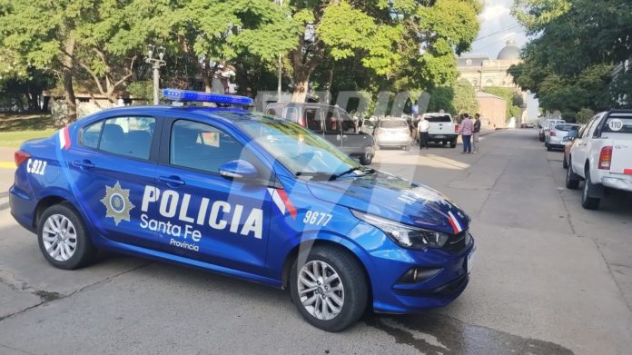 Policia
