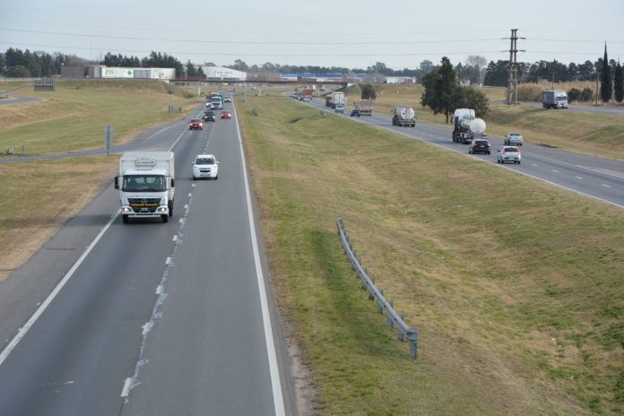 RN 9 - AUT ROS-BSAS - FIRMA CONTRATO TERCER CARRIL - TRAMO ENSANCHE CALZ...