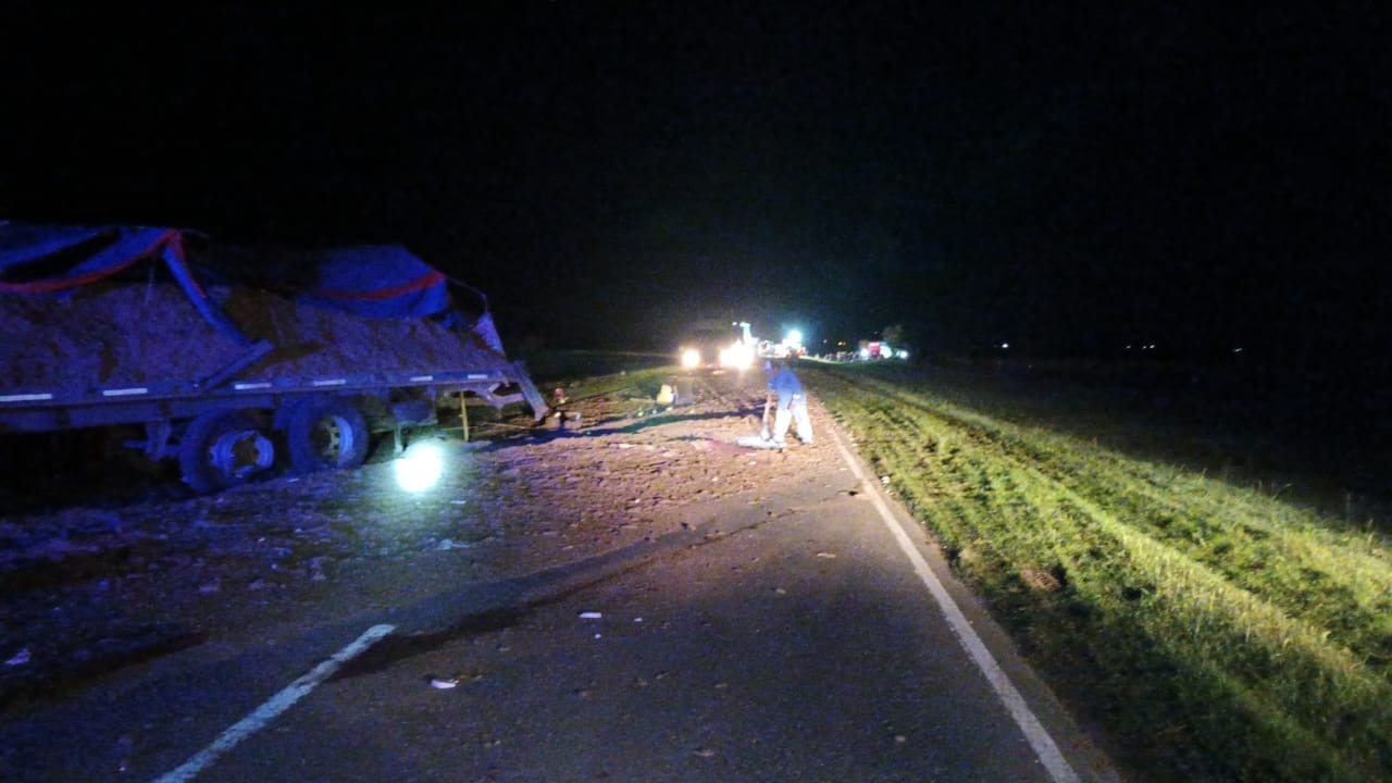 Ruta 34: cinco muertos tras el choque frontal entre un colectivo y un ...