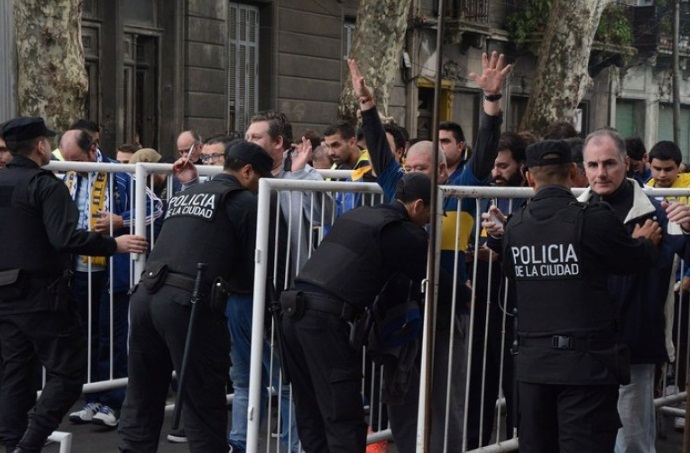 POLICIAL