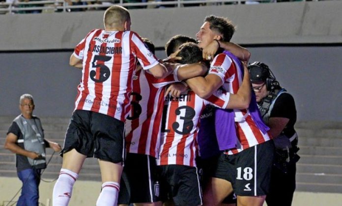 ESTUDIANTES