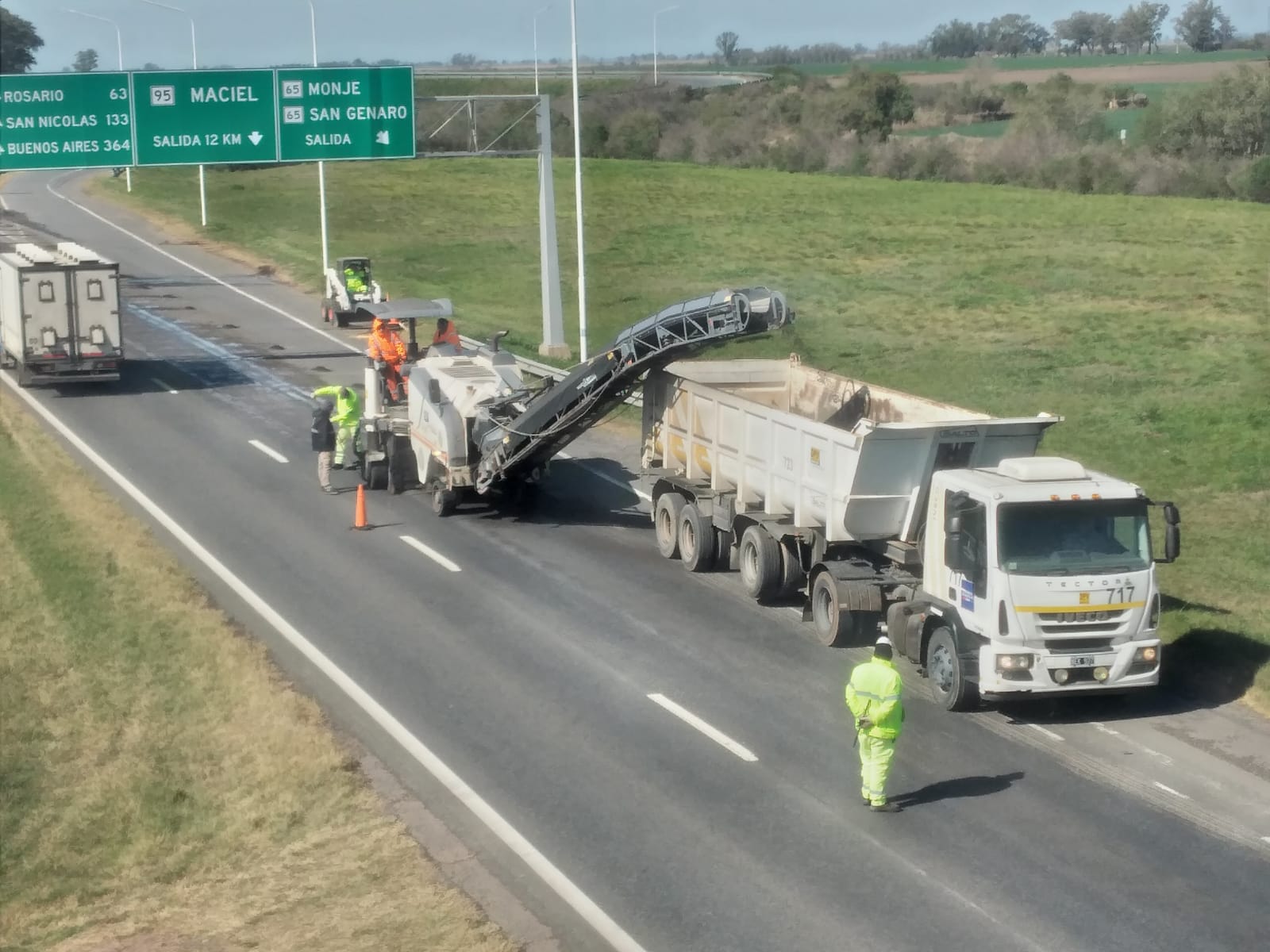 Continúa la reparación de la Autopista Rosario-Santa Fe