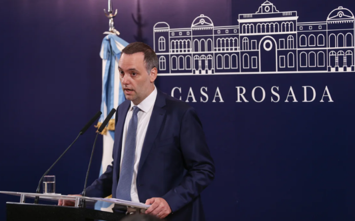 MANUEL ADORNI