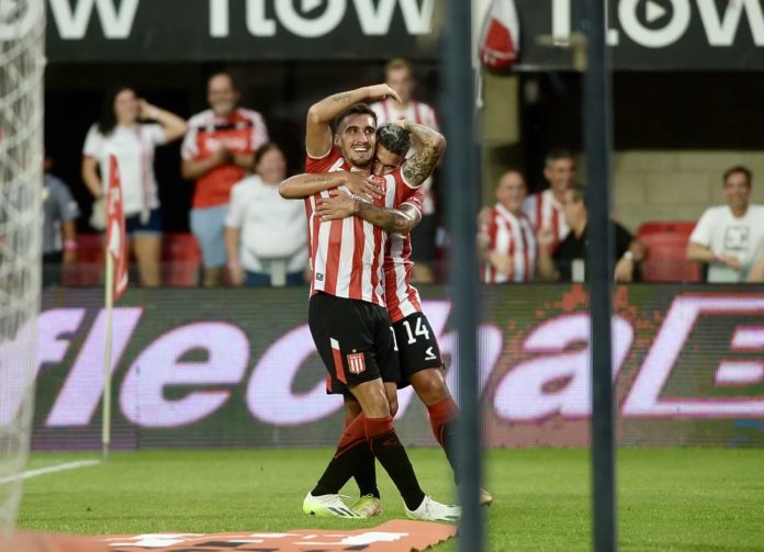 ESTUDIANTES