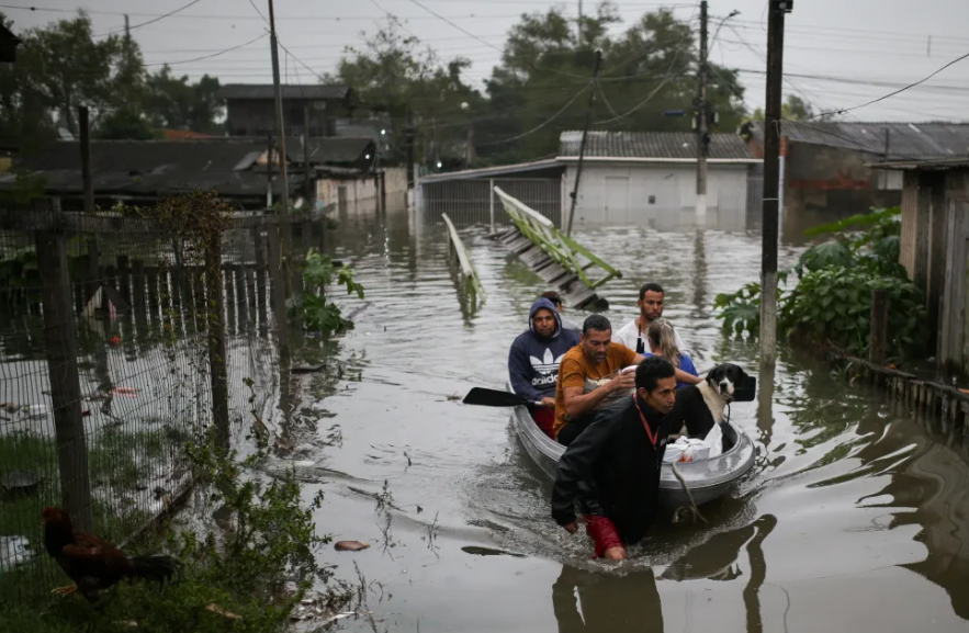 Asciende a 56 la cifra de muertos por las intensas lluvias en el sur de ...