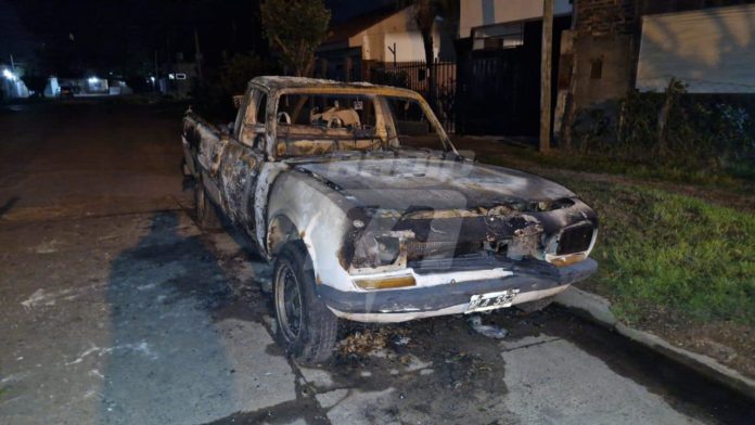CAMIONETA INCENCIADA