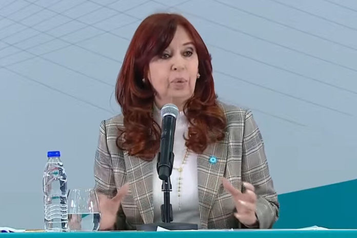 872709-cristina-20kirchner-20en-20merlo
