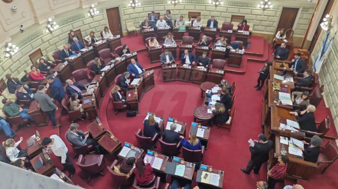 DIPUTADOS