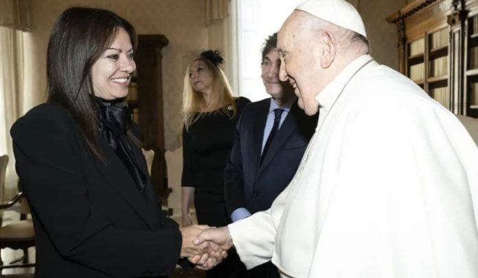 sandra-pettovello-papa-francisco